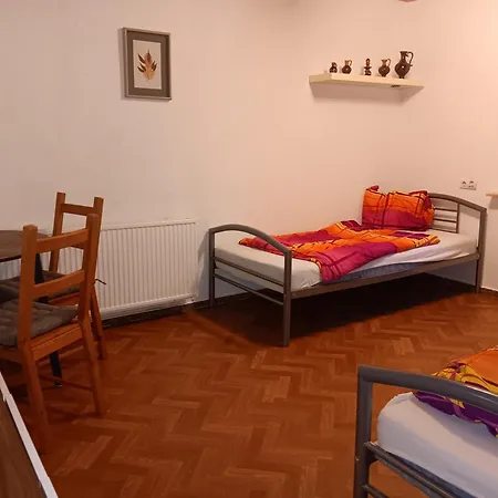 Holiday home Zum Huberts Schweinchen